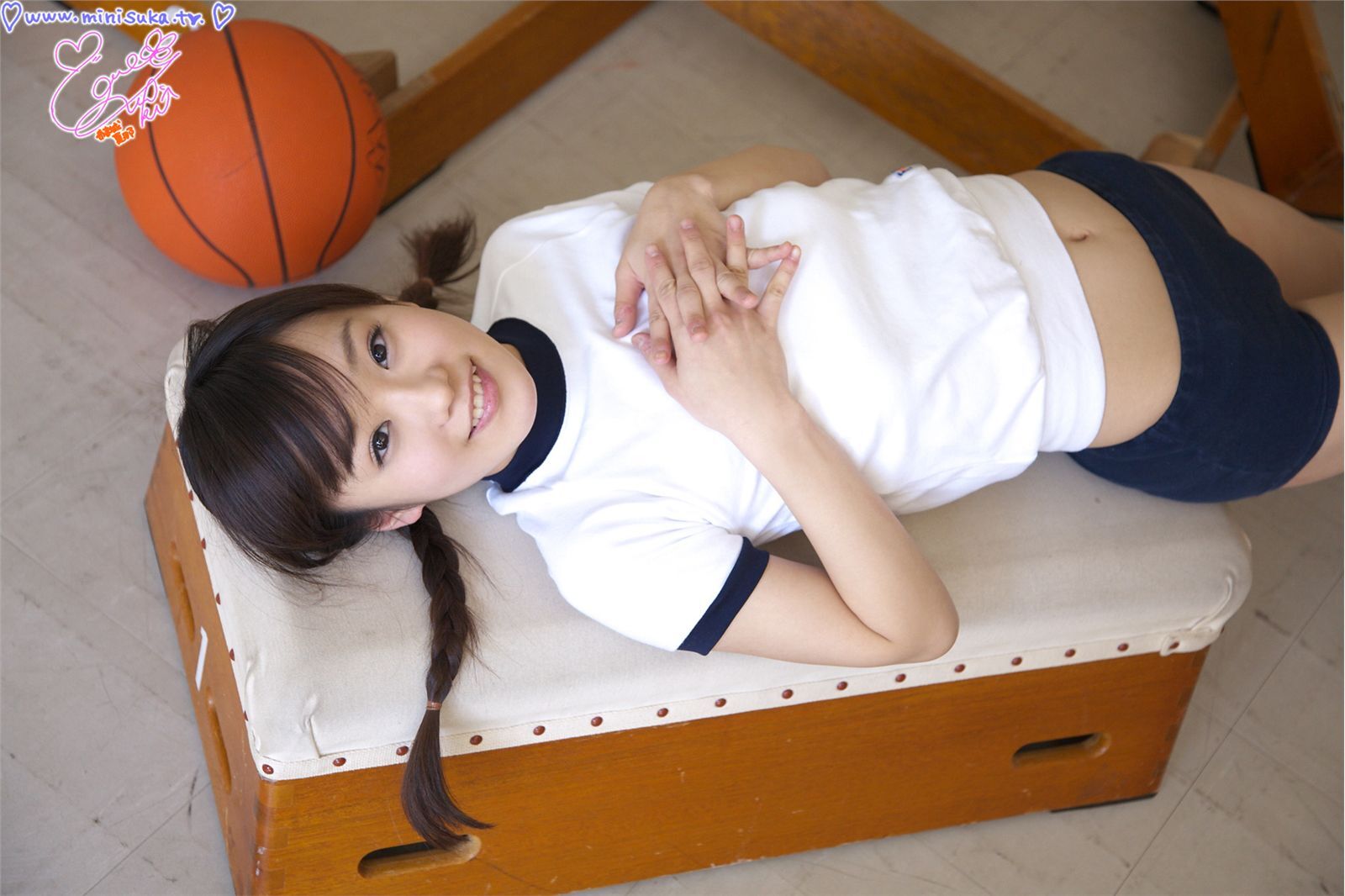 結城夏那 (1) 2011.05 现役女子高生 Kana Yuuki 5 [Minisuka.tv]